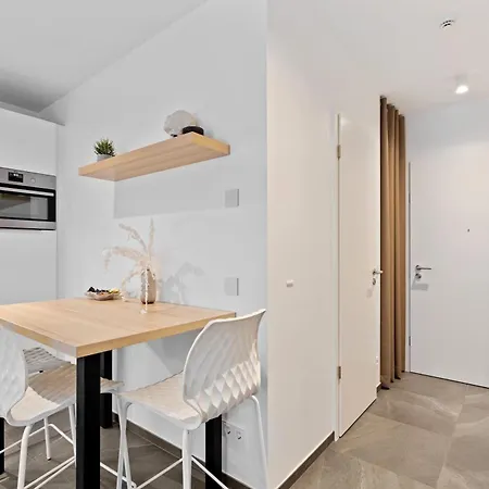 Bright & Cozy In Gasperich Apartment *