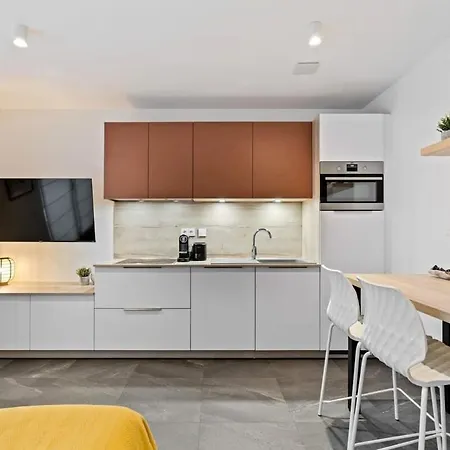 Apartment Bright & Cozy In Gasperich