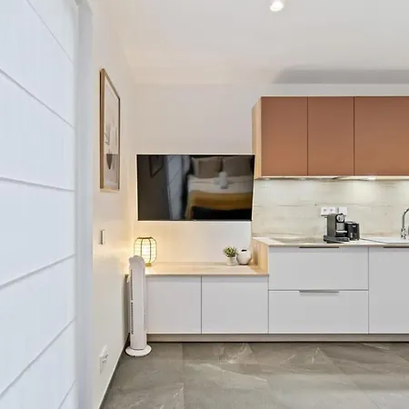 Bright & Cozy In Gasperich Apartment *