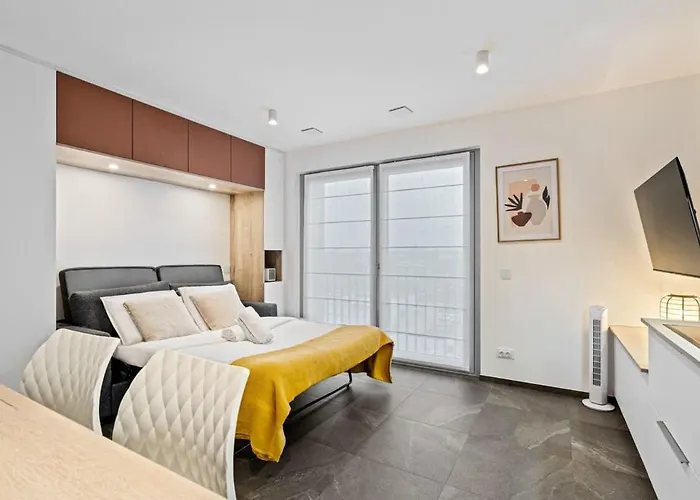 Modern In Gasperich Near Cloche D'or *